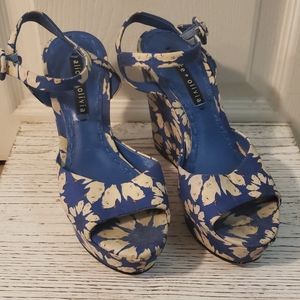 Alice + Olivia floral blue wedges